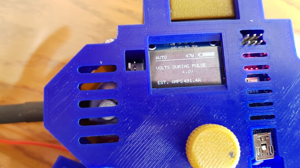 The spot welder shows interesting stats on the oled screen.